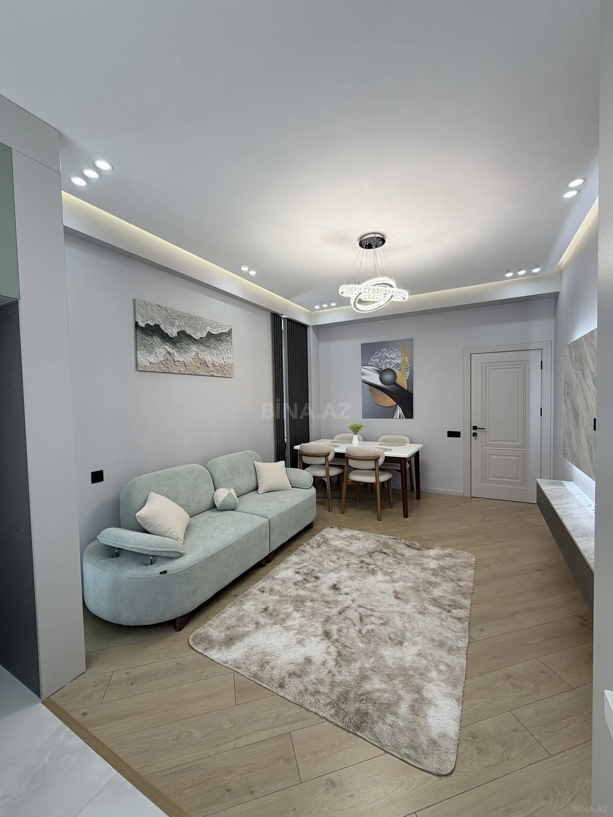 Satılır 2 otaqlı mənzil 53 m²