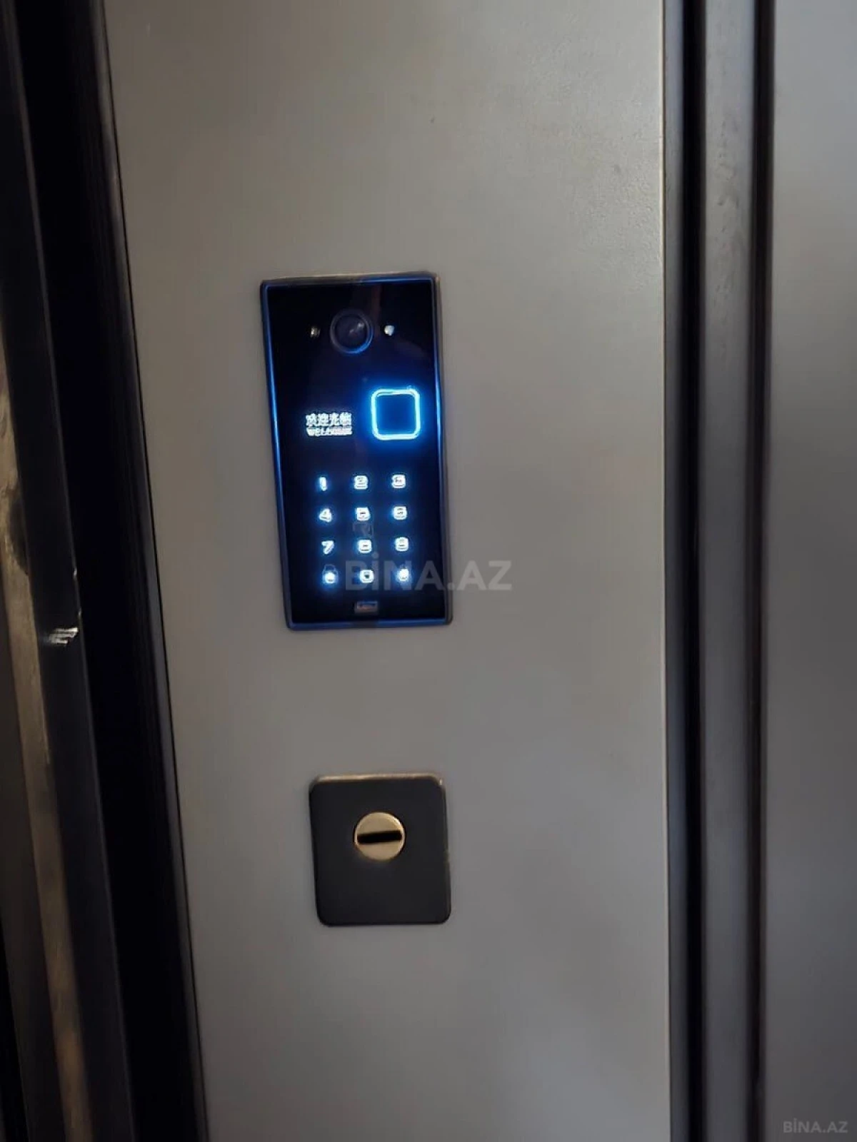 Satılır 3 otaqlı mənzil 115 m²