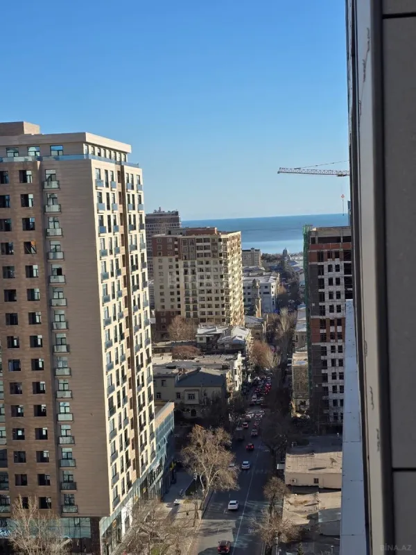 Satılır 3 otaqlı mənzil 115 m²