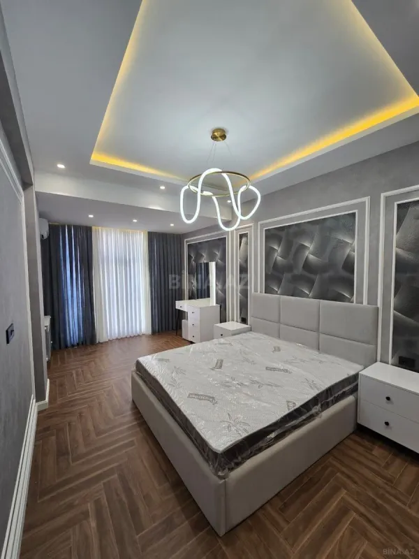 Satılır 3 otaqlı mənzil 115 m²