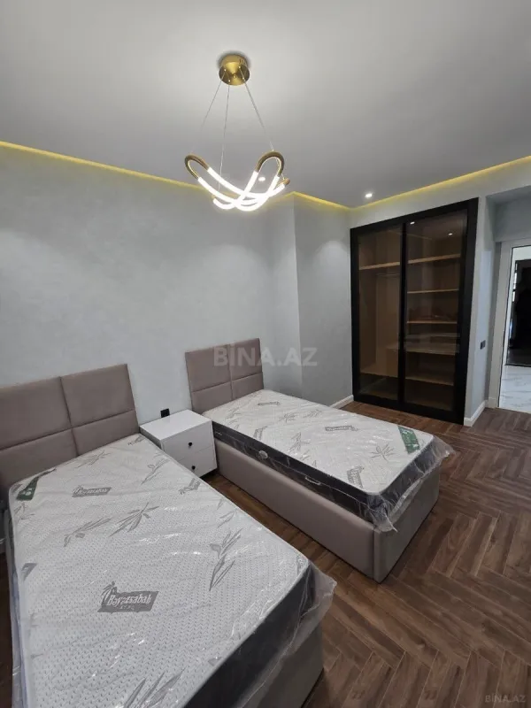 Satılır 3 otaqlı mənzil 115 m²