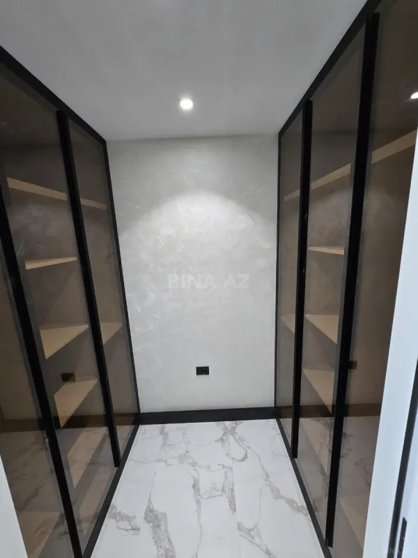 Satılır 3 otaqlı mənzil 115 m²