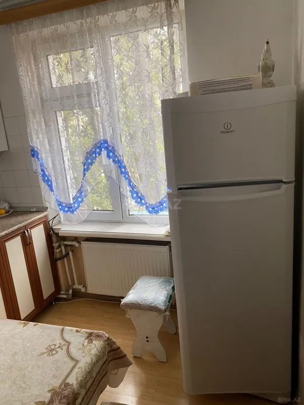 Kirayə verilir 2 otaqlı mənzil 65 m²