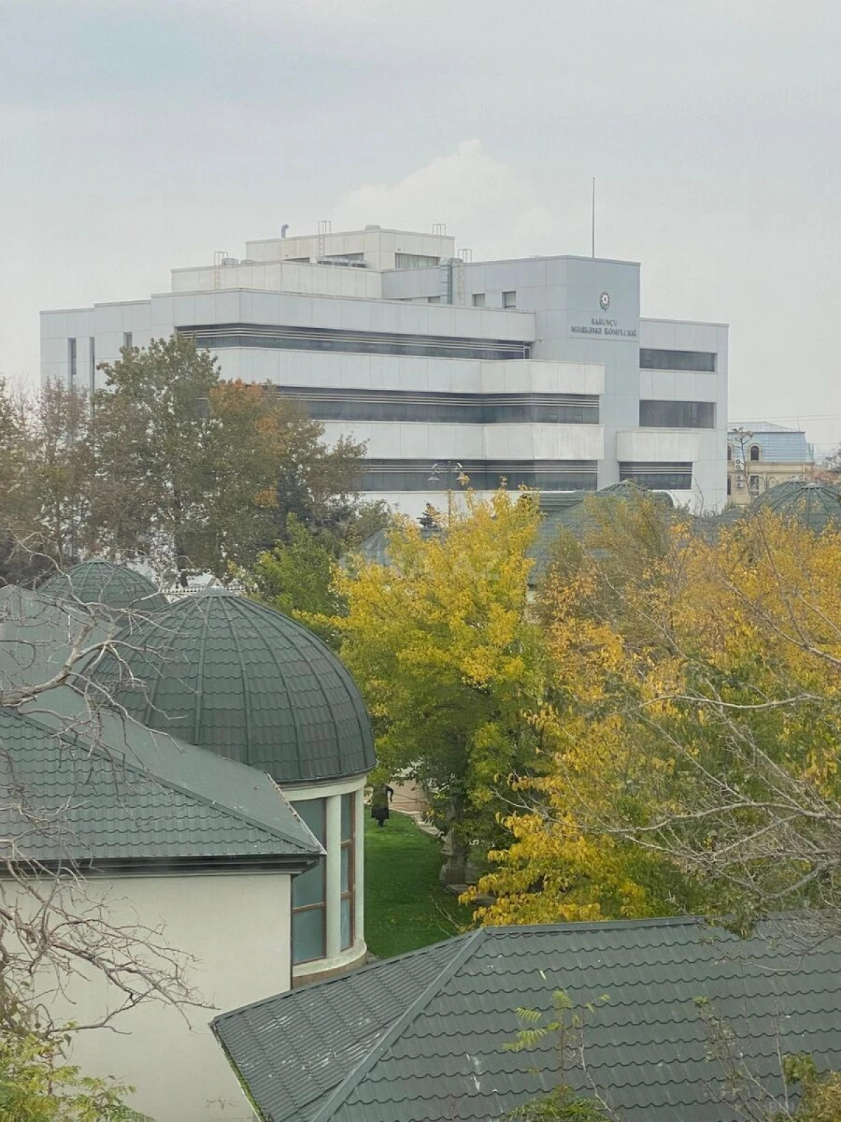 Kirayə verilir 2 otaqlı mənzil 65 m²