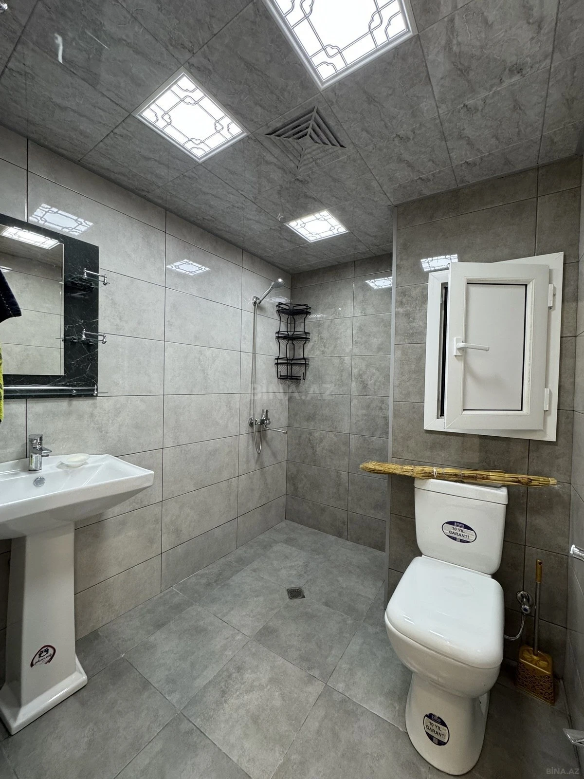 Satılır 2 otaqlı mənzil 45 m²