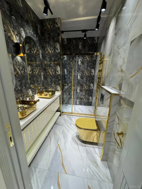 Satılır 5 otaqlı mənzil 185 m²