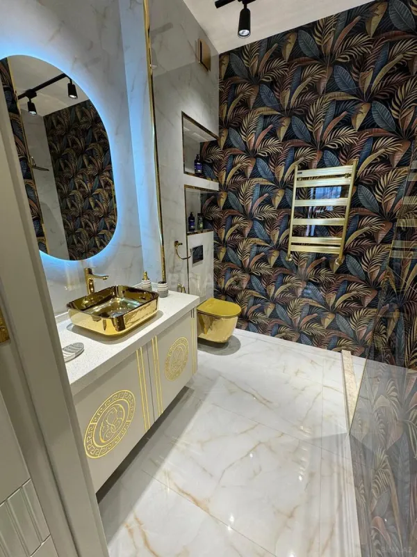 Satılır 5 otaqlı mənzil 185 m²