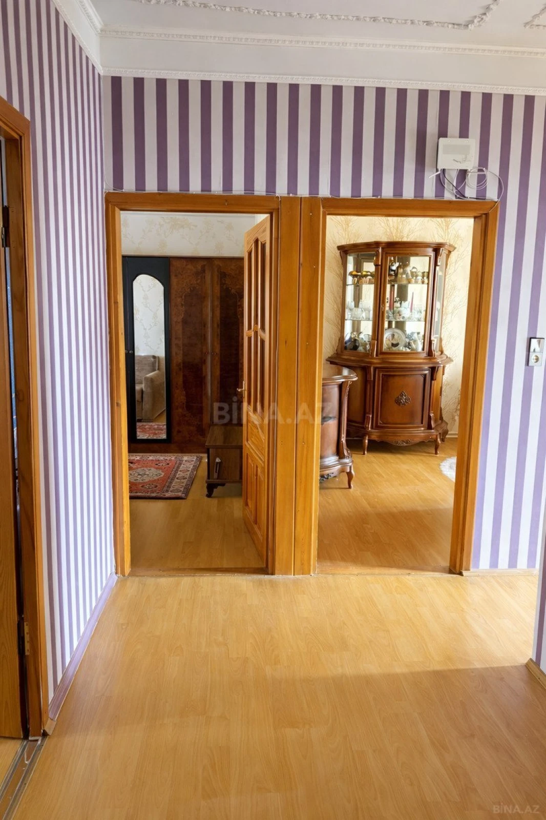 Satılır 4 otaqlı mənzil 100 m²