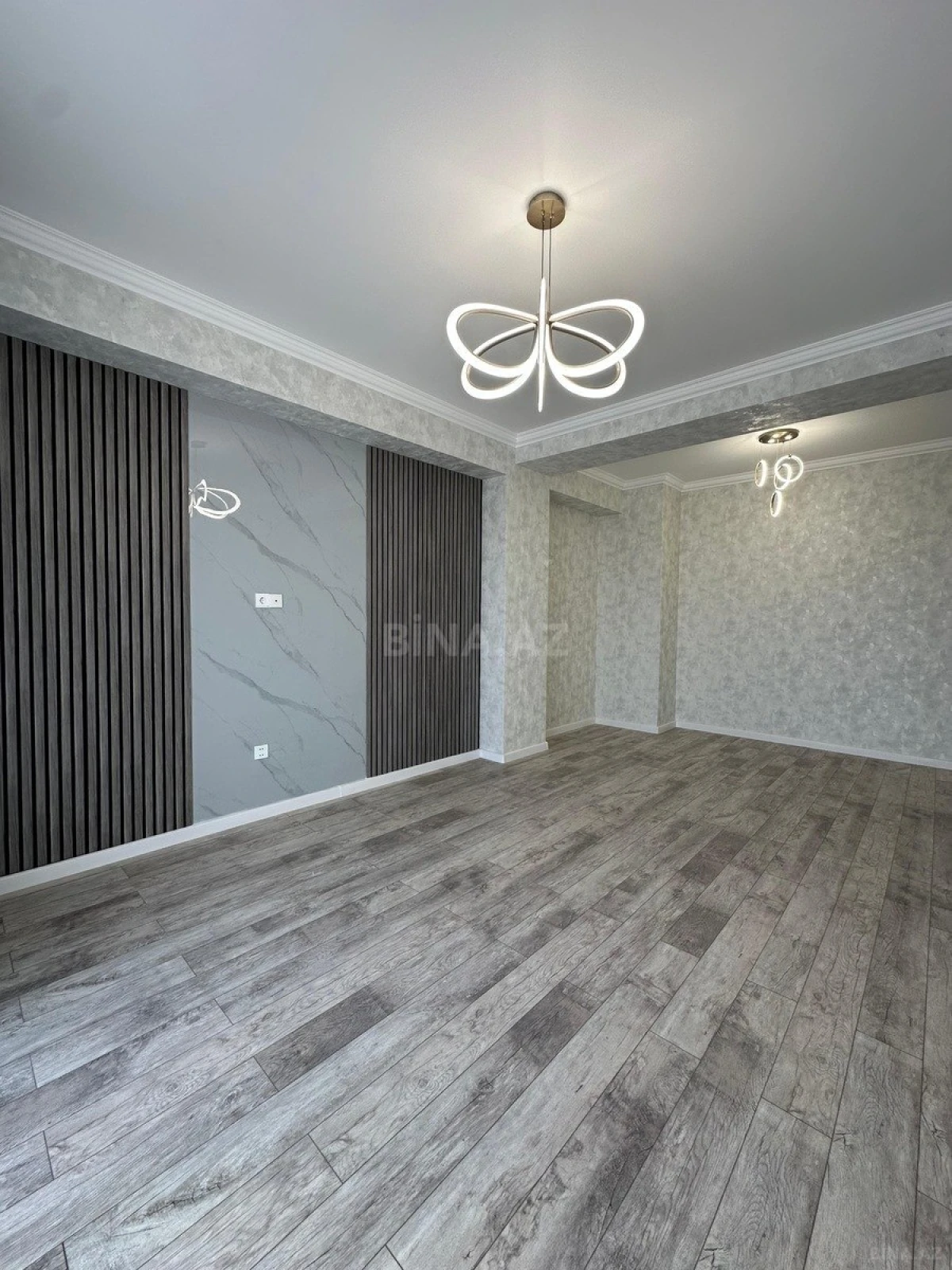 Satılır 2 otaqlı mənzil 75 m²