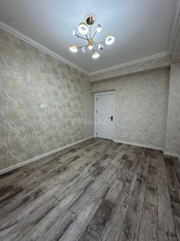 Satılır 2 otaqlı mənzil 75 m²