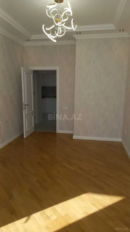 Kirayə verilir 2 otaqlı mənzil 75 m²