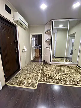 Satılır 5 otaqlı mənzil 110 m²