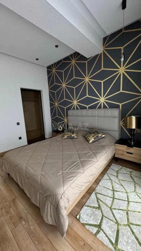 Kirayə verilir 2 otaqlı mənzil 85 m²