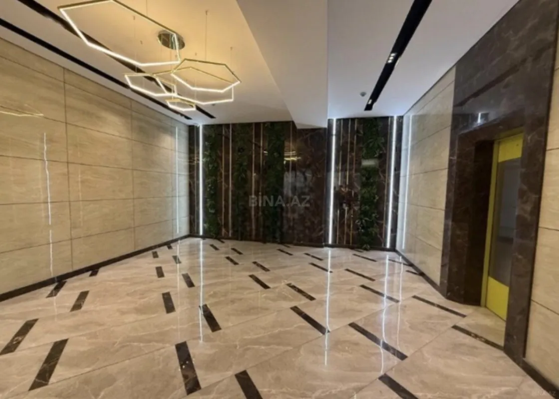 Satılır 4 otaqlı mənzil 219.5 m²