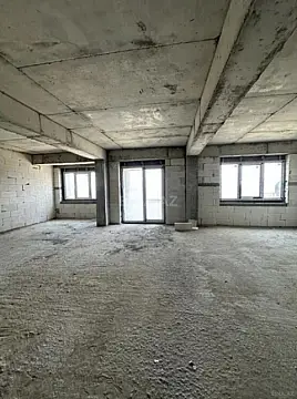 Satılır 4 otaqlı mənzil 219.5 m²