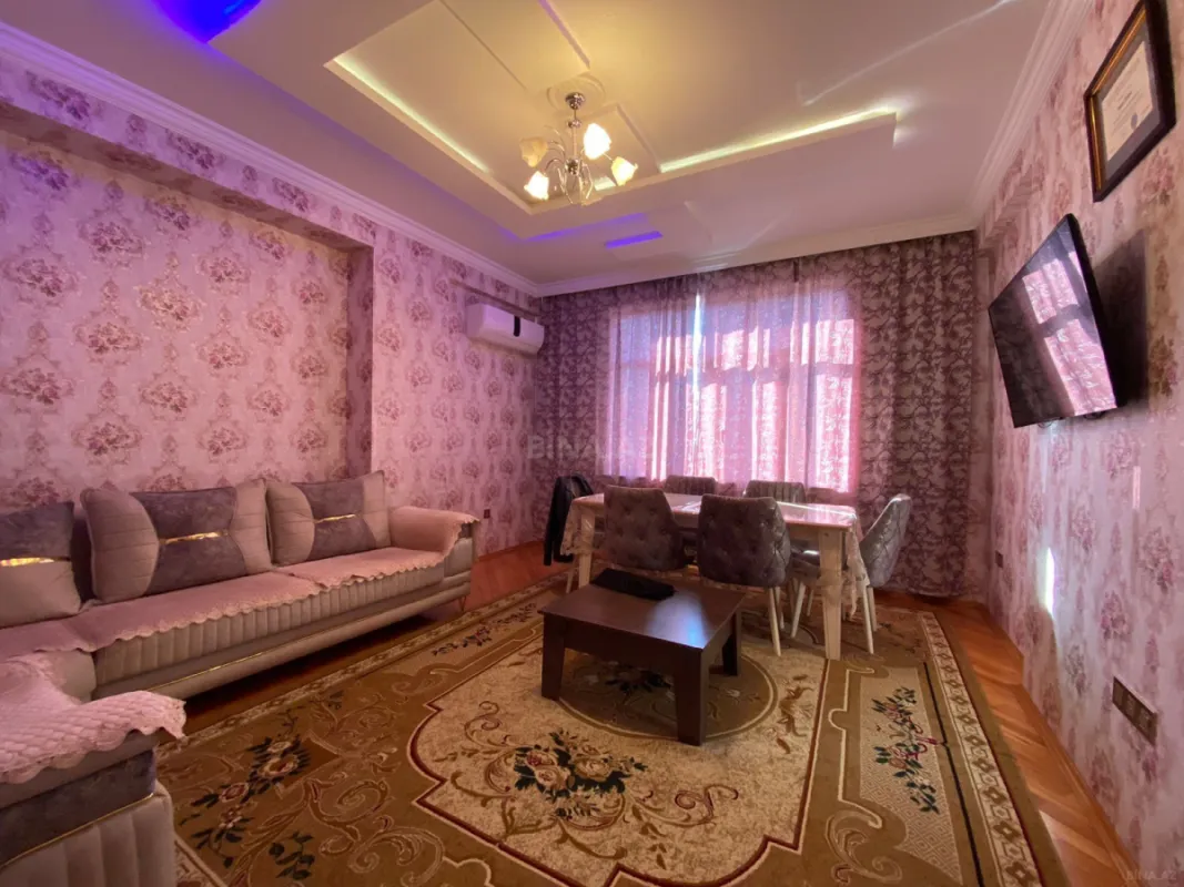 Satılır 2 otaqlı mənzil 90 m²