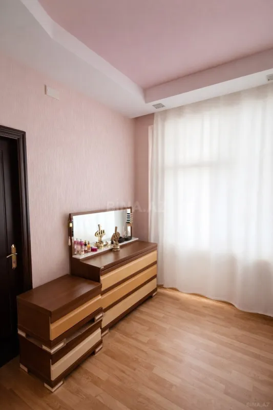 Satılır 3 otaqlı mənzil 84 m²