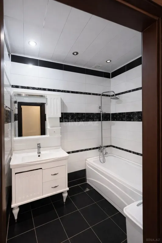 Satılır 3 otaqlı mənzil 84 m²