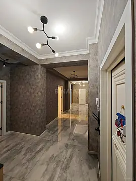 Satılır 3 otaqlı mənzil 150 m²