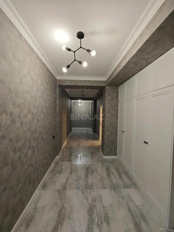 Satılır 3 otaqlı mənzil 150 m²