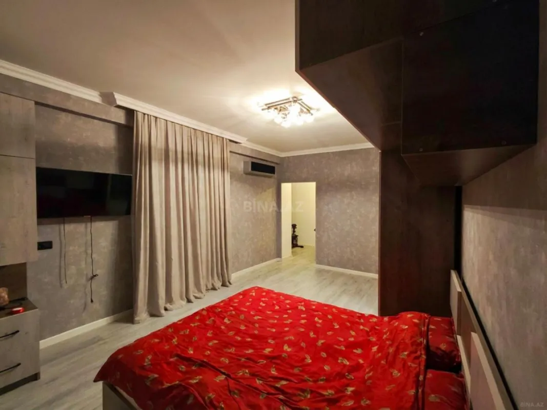 Satılır 3 otaqlı mənzil 150 m²