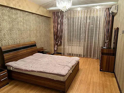 Kirayə verilir 3 otaqlı mənzil 125 m² — Bakı, İnşaatçılar 3 otaq 125.00 m²