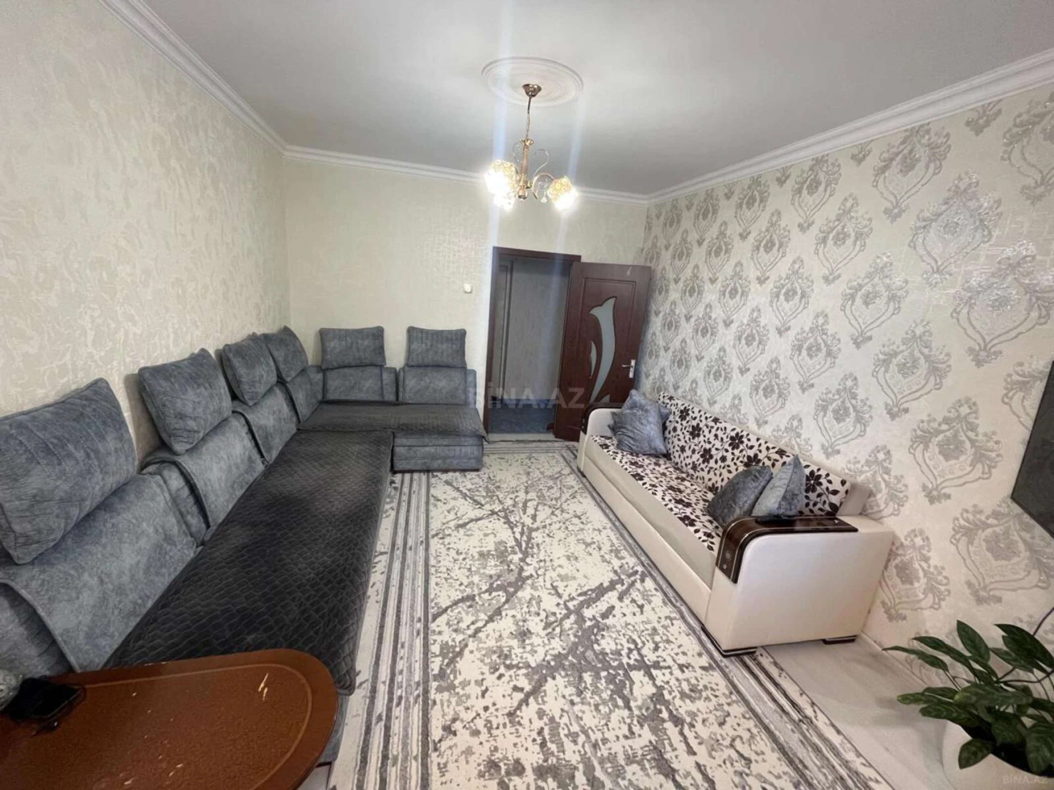 Satılır 2 otaqlı mənzil 52 m²
