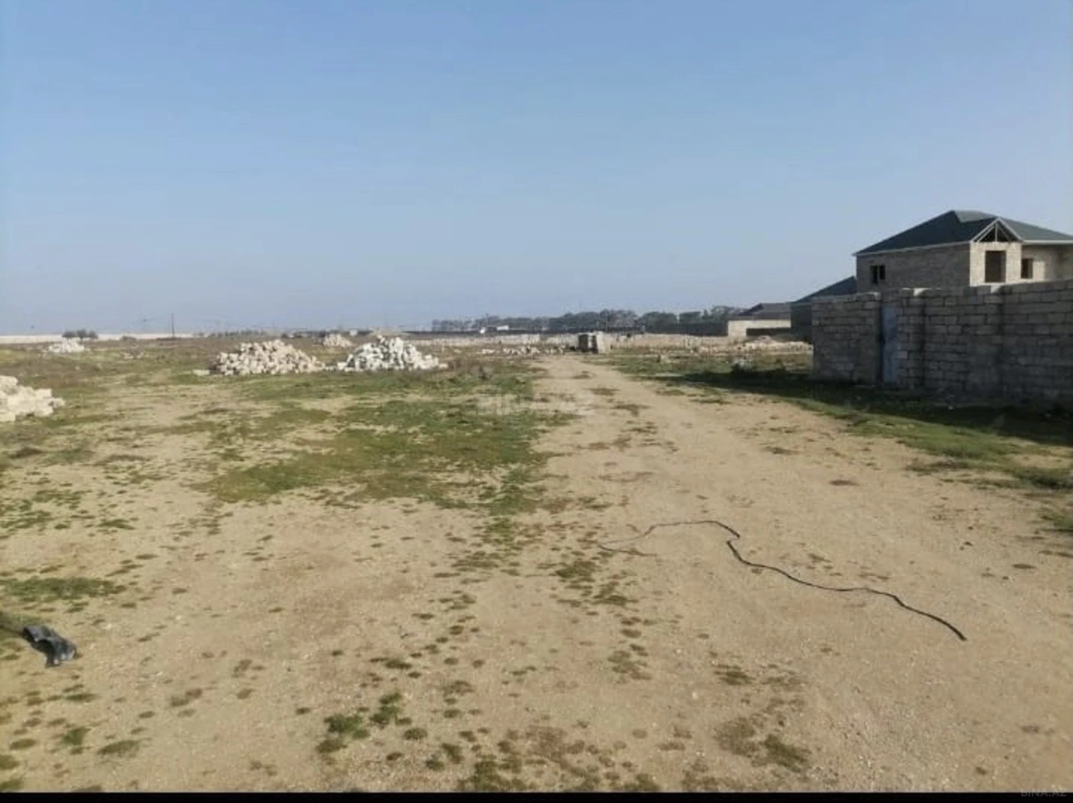 Satılır torpaq sahəsi 100 m²