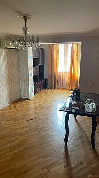 Satılır 3 otaqlı mənzil 70 m² — Bakı, İnşaatçılar 3 otaq 70.00 m²