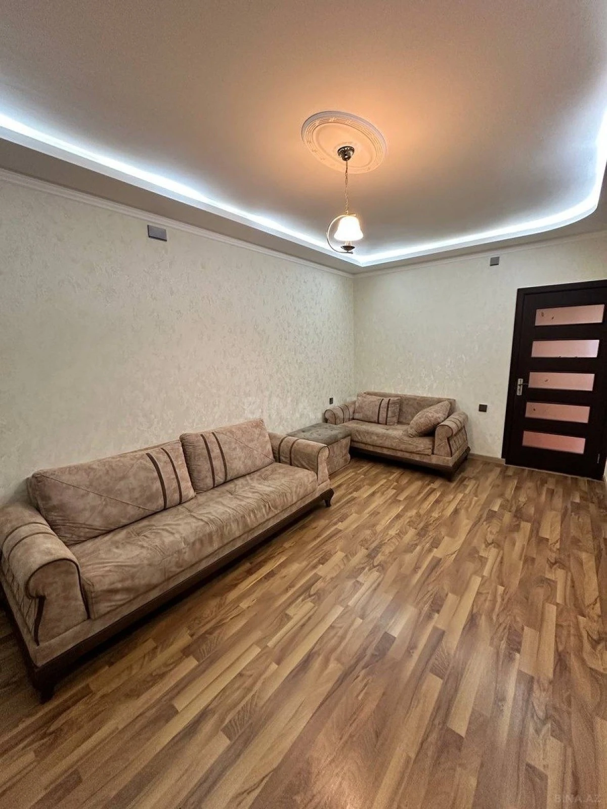 Kirayə verilir 3 otaqlı mənzil 75 m²