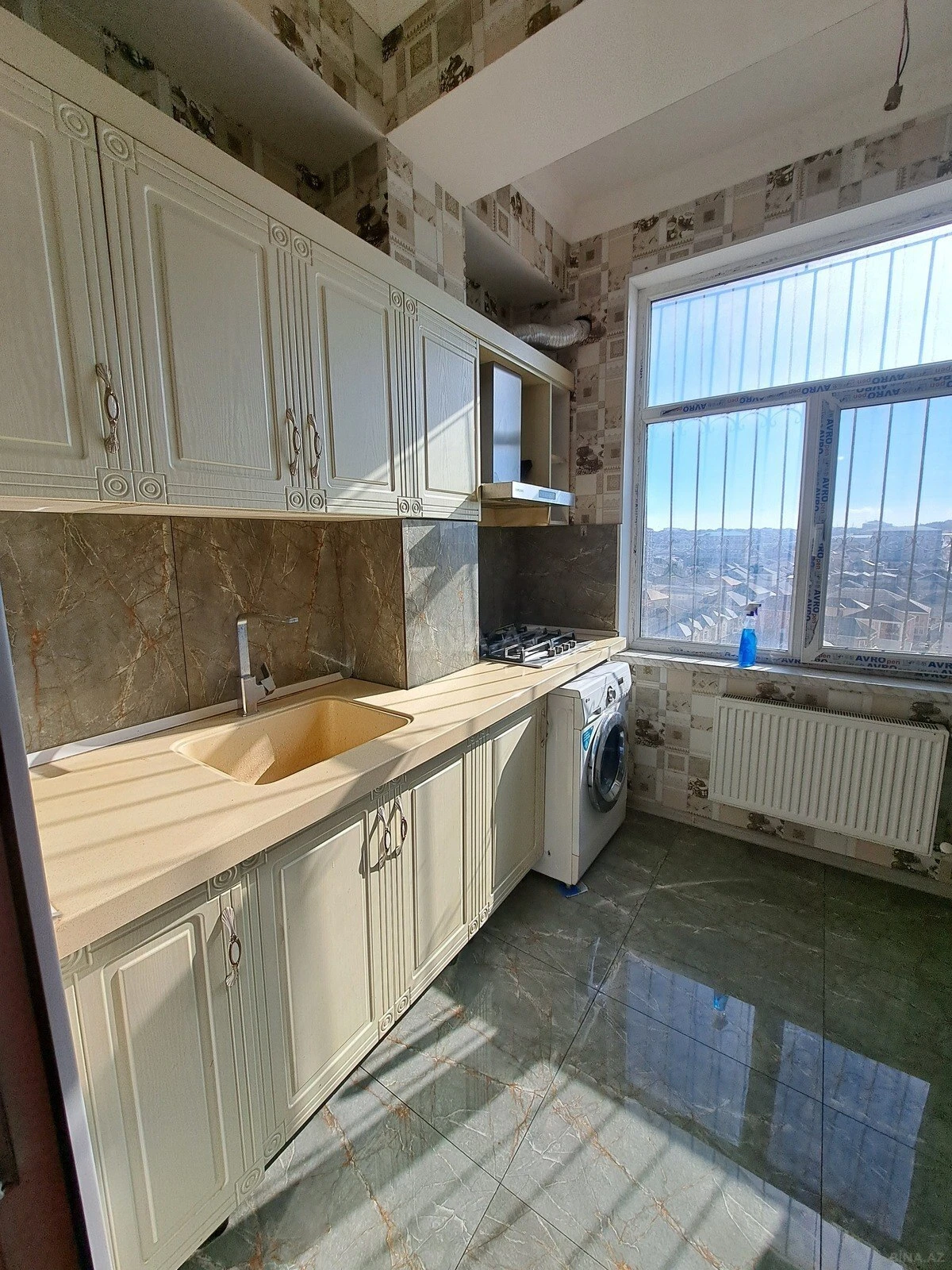Kirayə verilir 3 otaqlı mənzil 90 m²