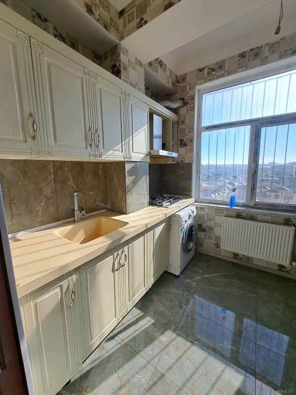 Kirayə verilir 3 otaqlı mənzil 90 m²