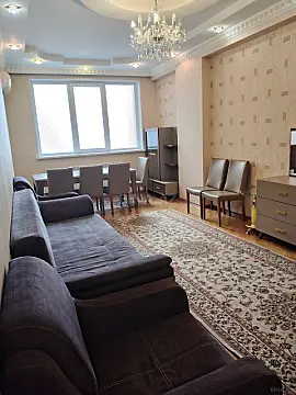 Kirayə verilir 2 otaqlı mənzil 85 m²