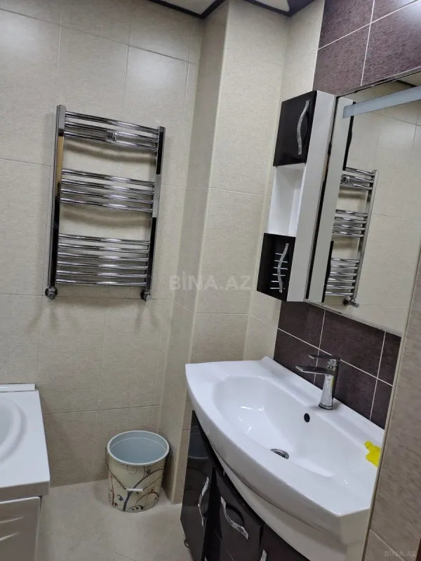 Kirayə verilir 2 otaqlı mənzil 85 m²