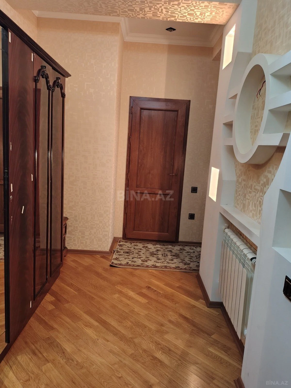 Kirayə verilir 2 otaqlı mənzil 85 m²