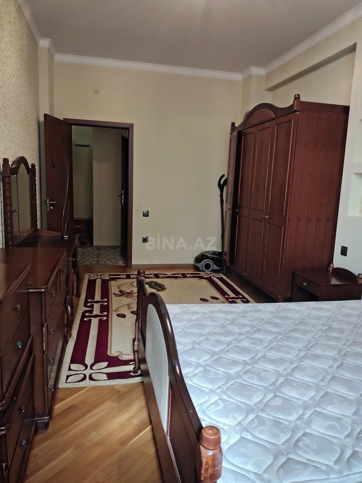 Kirayə verilir 2 otaqlı mənzil 85 m²