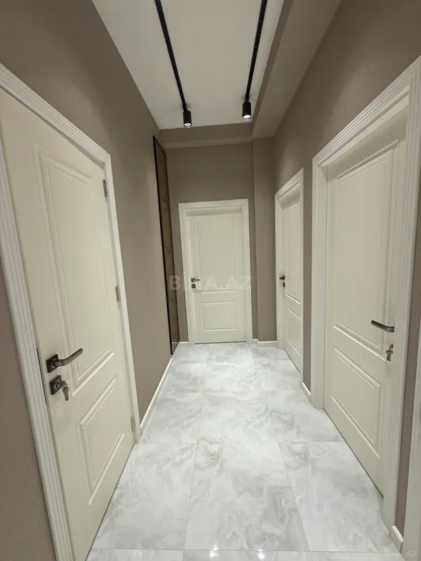 Kirayə verilir 2 otaqlı mənzil 63 m²