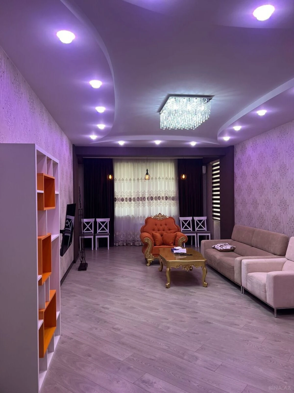 Satılır 3 otaqlı mənzil 130 m²