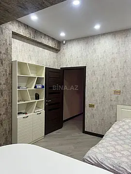Satılır 3 otaqlı mənzil 130 m²