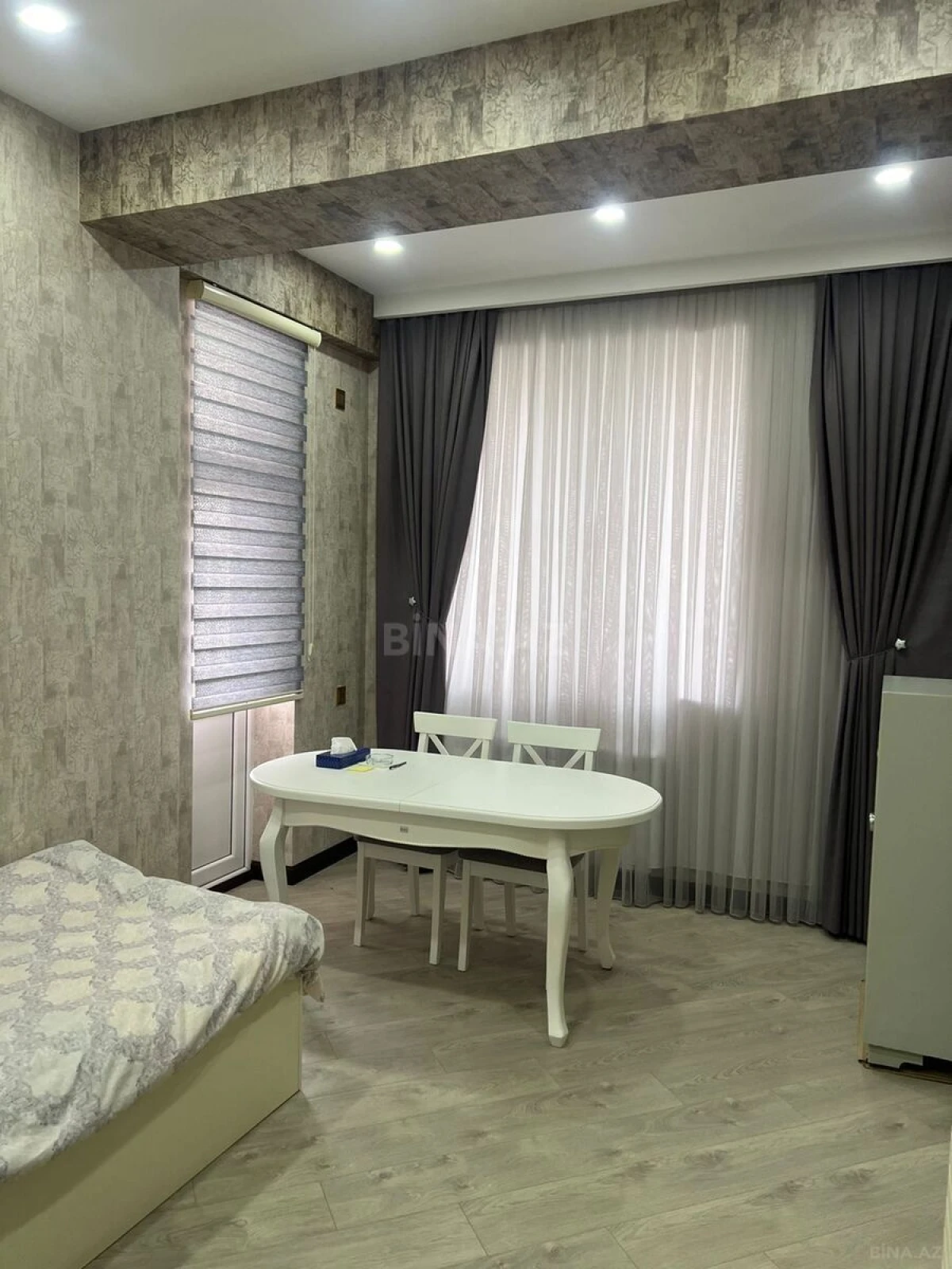 Satılır 3 otaqlı mənzil 130 m²