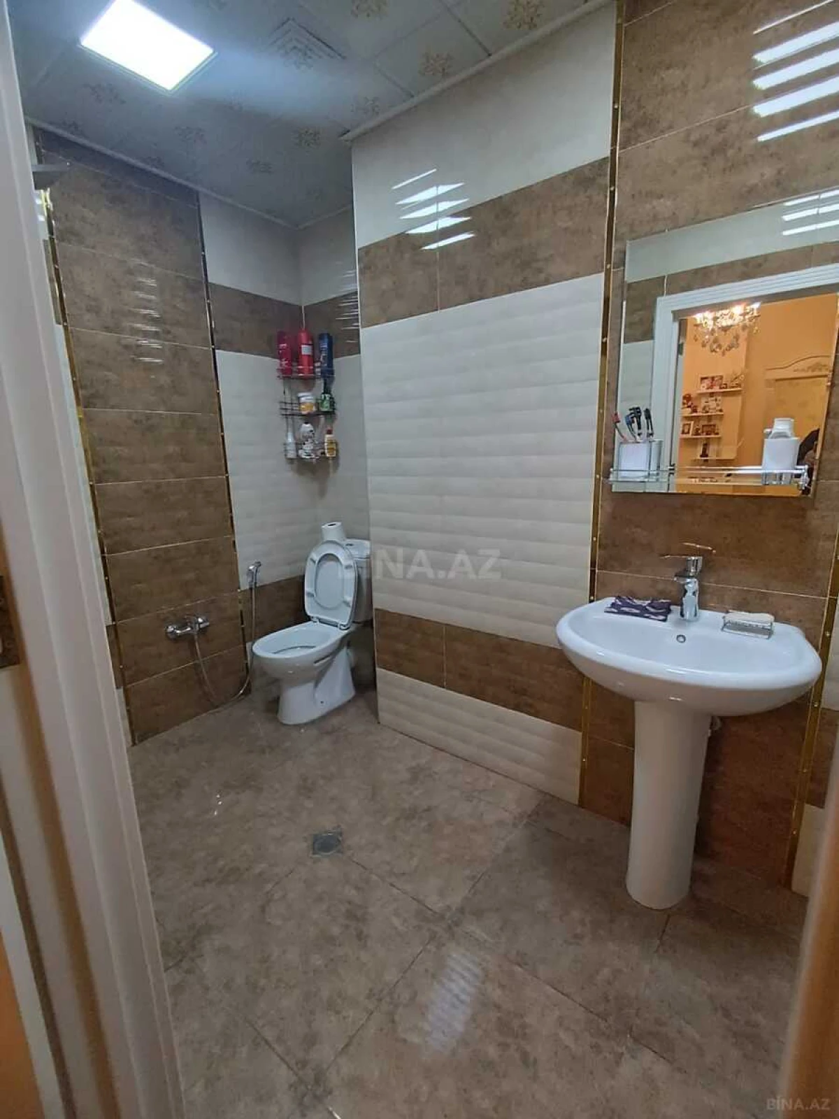 Satılır 3 otaqlı mənzil 120 m²