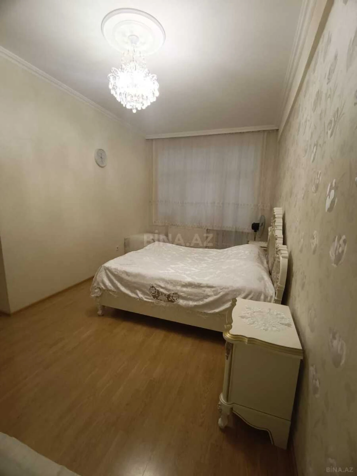 Satılır 3 otaqlı mənzil 120 m²