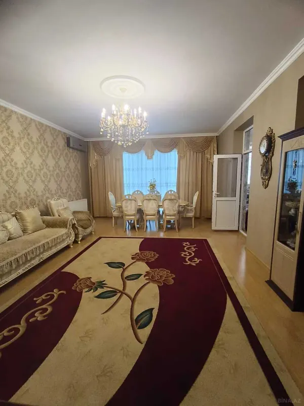 Satılır 3 otaqlı mənzil 120 m²