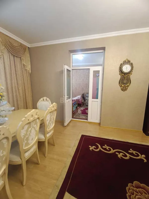 Satılır 3 otaqlı mənzil 120 m²