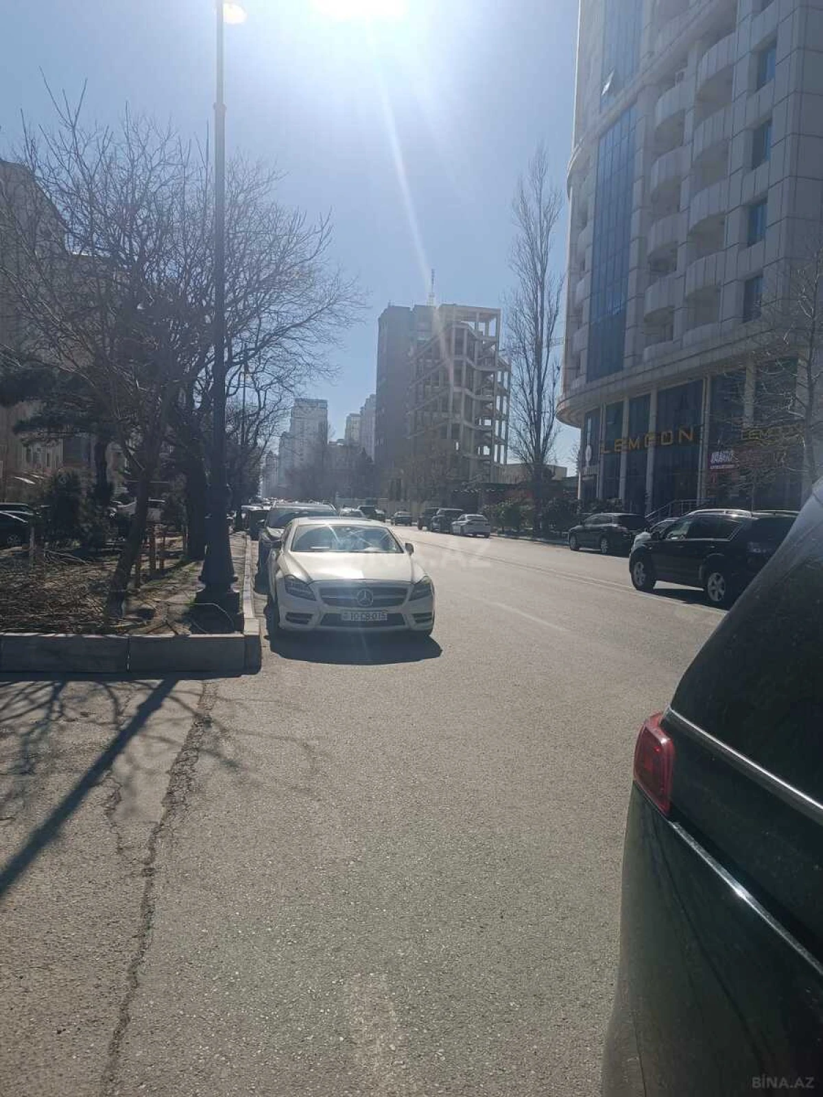 Satılır 3 otaqlı mənzil 120 m²