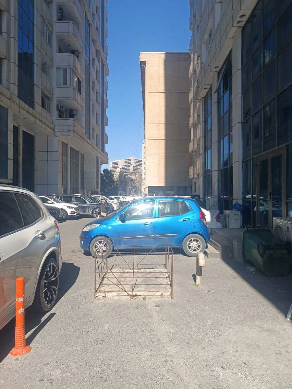 Satılır 3 otaqlı mənzil 120 m²