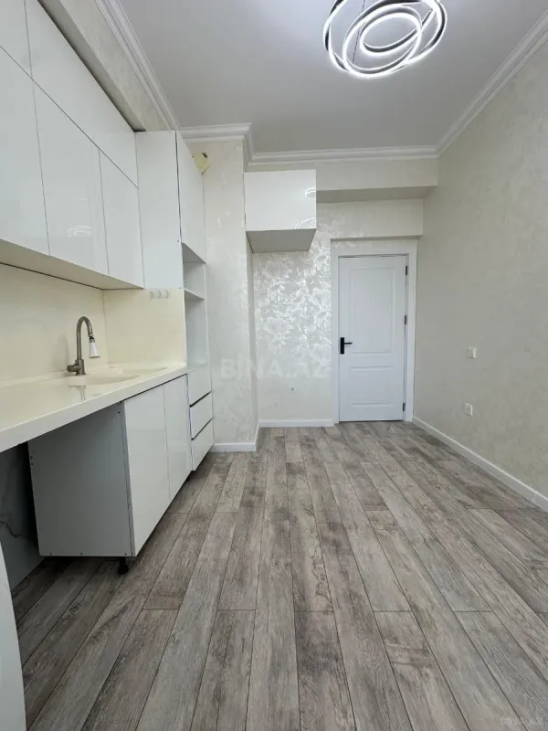 Satılır 2 otaqlı mənzil 75 m²