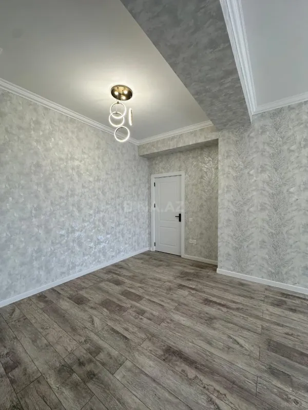 Satılır 2 otaqlı mənzil 75 m²
