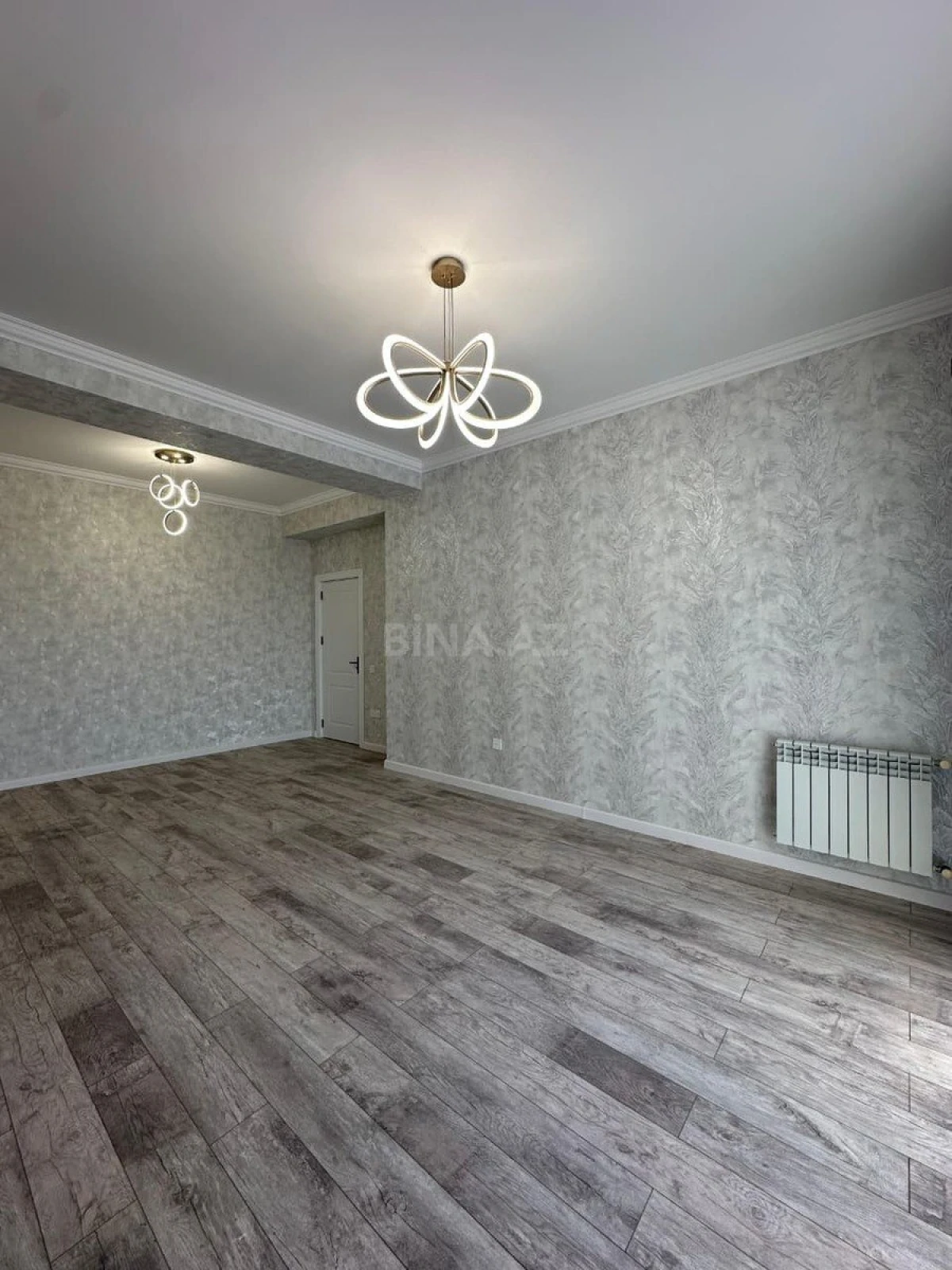 Satılır 2 otaqlı mənzil 75 m²