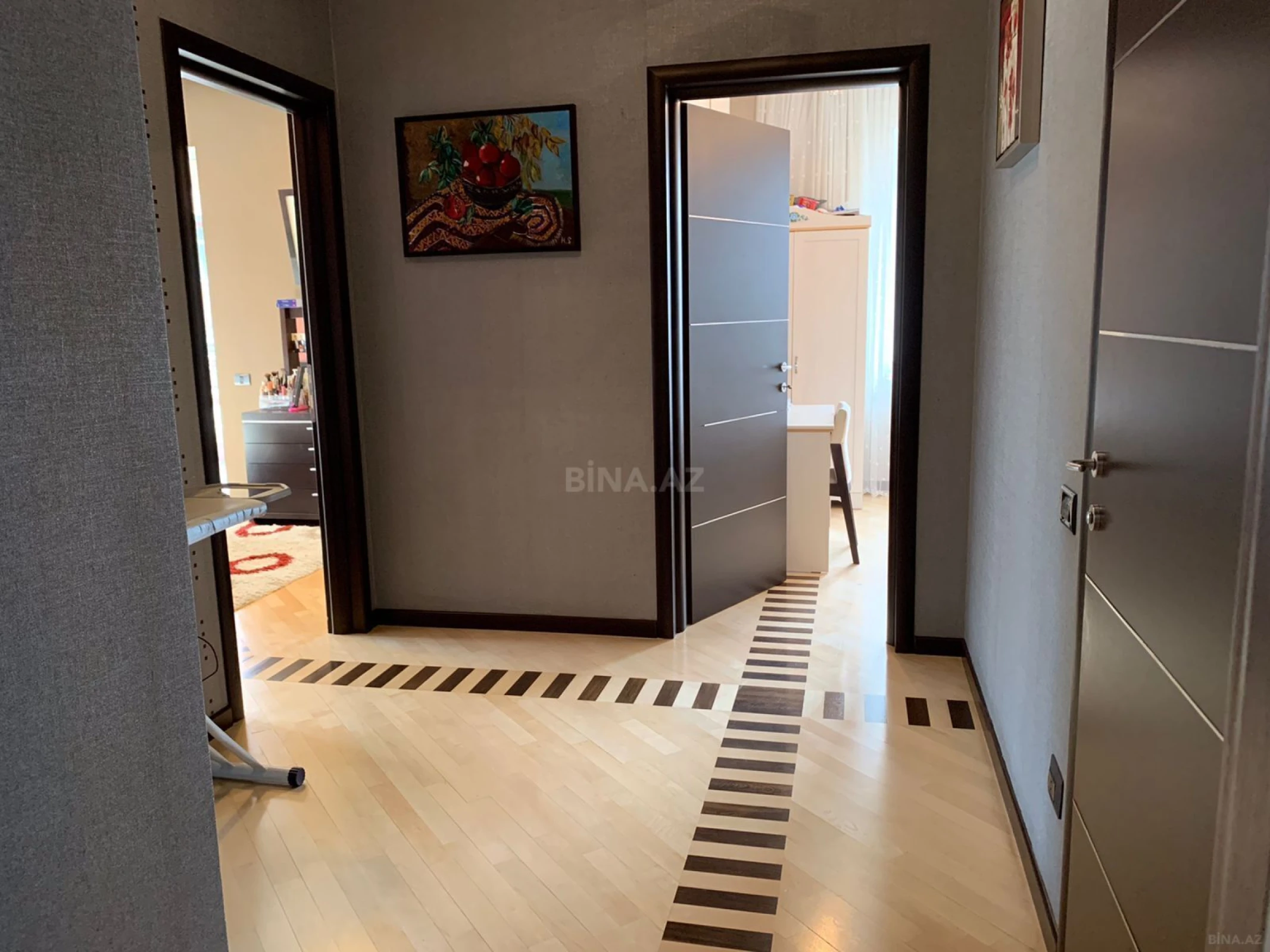 Kirayə verilir 3 otaqlı mənzil 140 m²